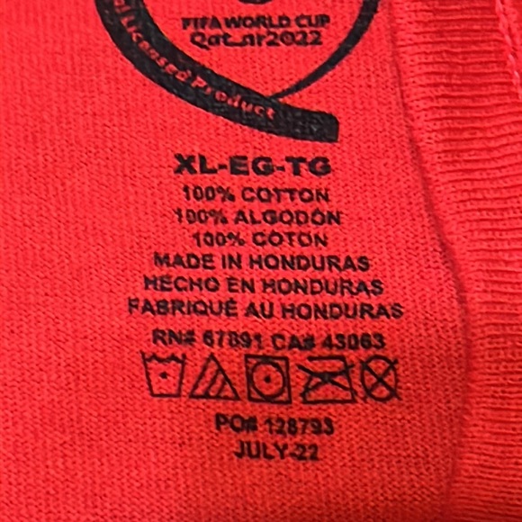 Men's USA FIFA teeshirt - Picture 2 of 3